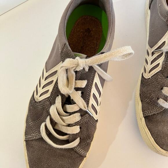 Cariuma low skate shoes men’s 11/women’s 12.5 - Picture 5 of 9